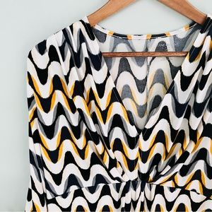 Lane Bryant Printed V Neck Blouse NWT Size 18/20